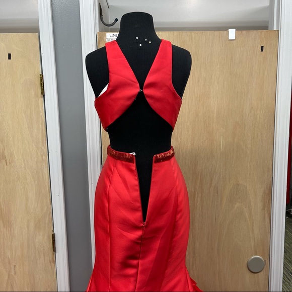 RACHEL ALLAN MERMAID DRESS - Picture 10 of 12